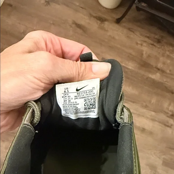 Nike Air Max 97 Medium Olive White Women’s Size 8.5 - Picture 2 of 7